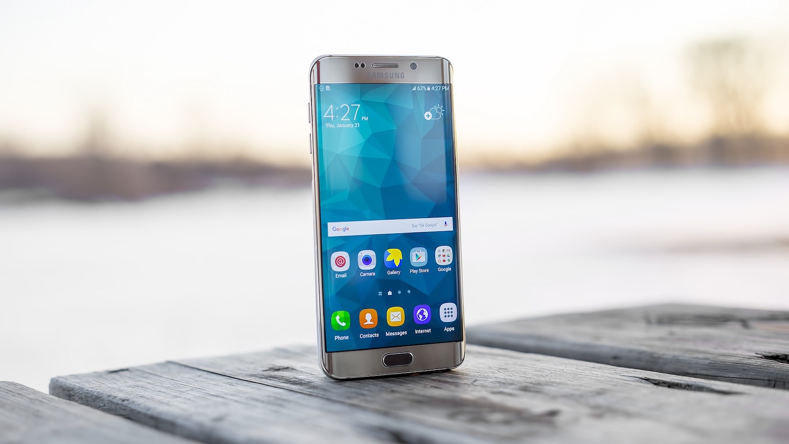 海外から日本の電話番号にかける方法